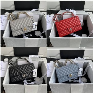 CHANEL香奈儿包包多少钱经典羊皮Classic Flap Bag链条包A01112