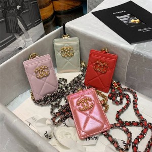 CHANEL官网香奈儿女包正品专柜挂脖19证件夹工作牌卡包AP1745