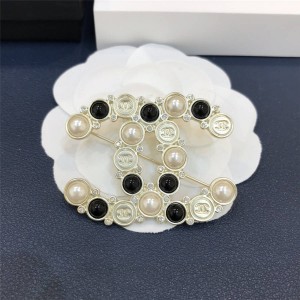 chanel官方网香奈儿代购原单新款黑白珍珠双C LOGO胸针