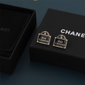 CHANEL香奈儿中文官网奢侈品牌雪梨同款黑色方形珐琅耳钉耳环