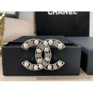 CHANEL香奈儿全球奢侈品网站新款银色镂空水钻星星珍珠经典双C胸针