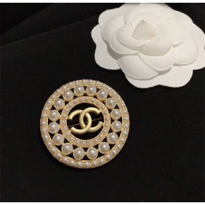 CHANEL香奈儿奢侈品正品商城新款圆形珍珠带双c镂空logo女士胸针